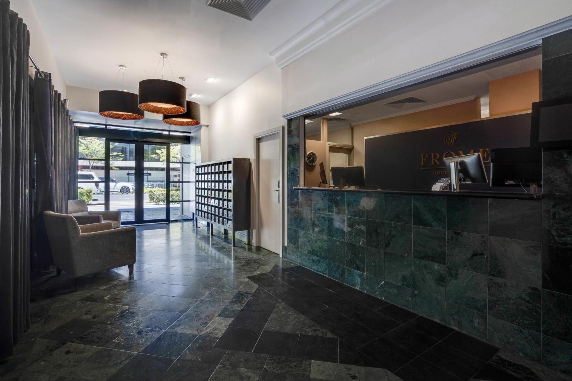 אדלייד Frome Apartments מראה חיצוני תמונה