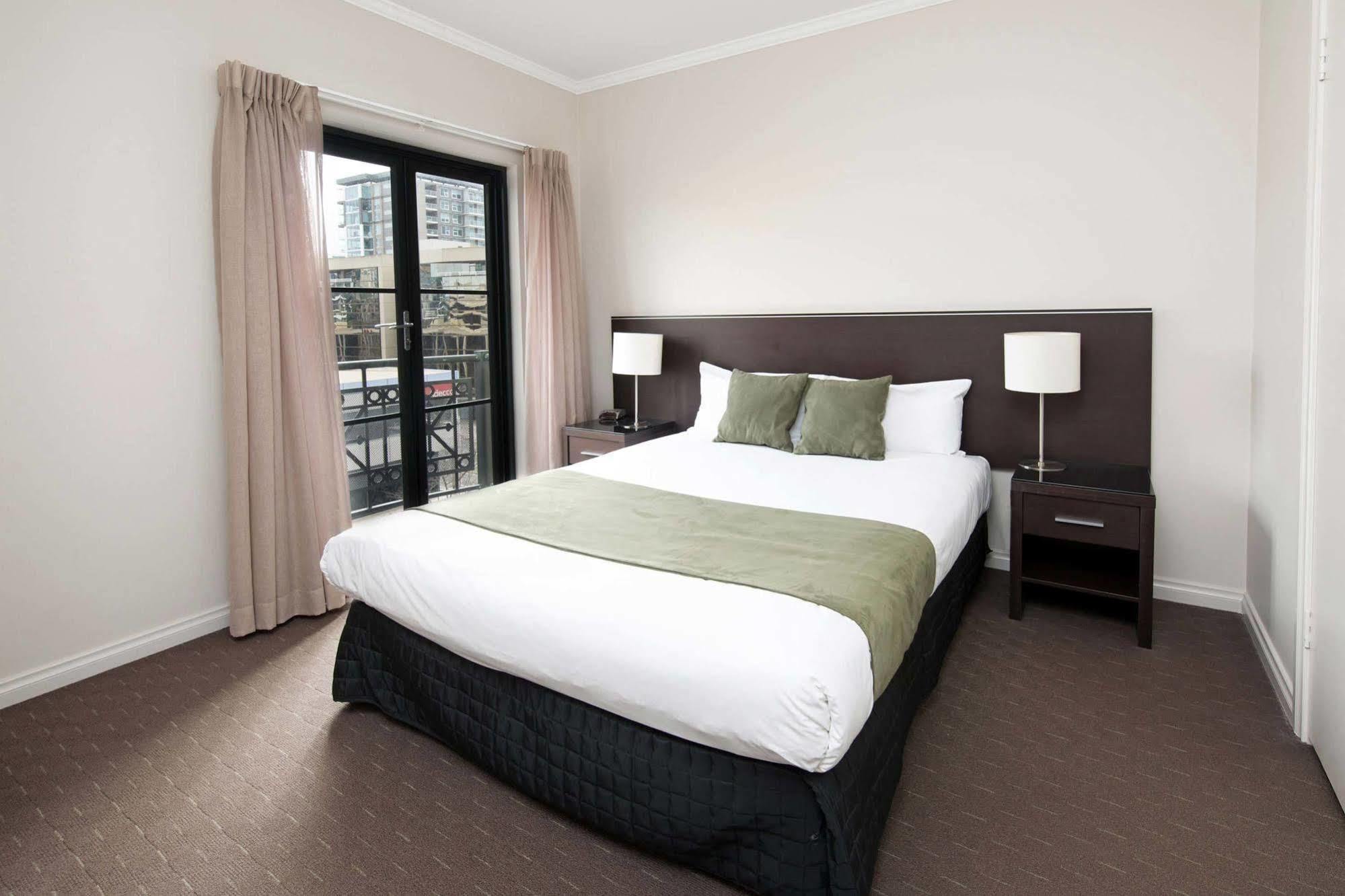 אדלייד Frome Apartments מראה חיצוני תמונה